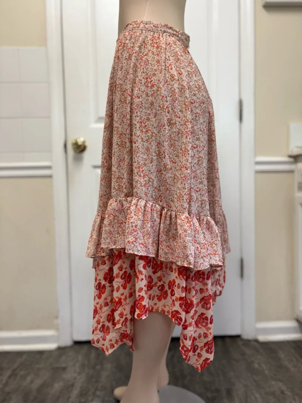 Free People Zuma Drippy Floral Handkerchief Ruffle Midi Skirt Size 6 Boho Prarie